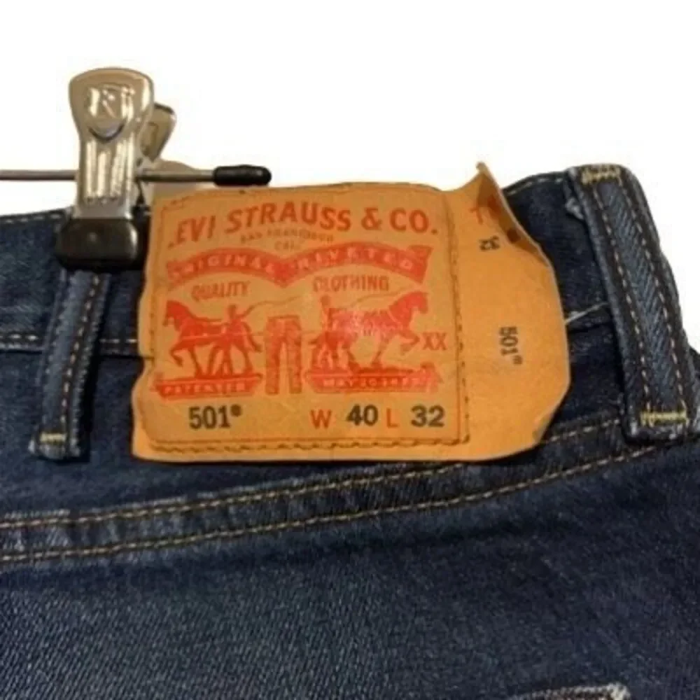 Levi’s 501 Button Fly Size 40x32 Jeans